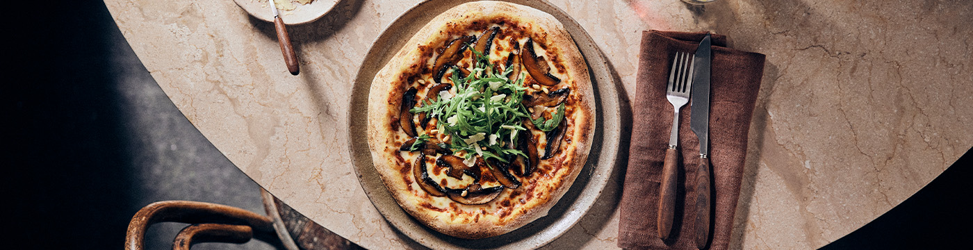 Mushroom pine nut pizza